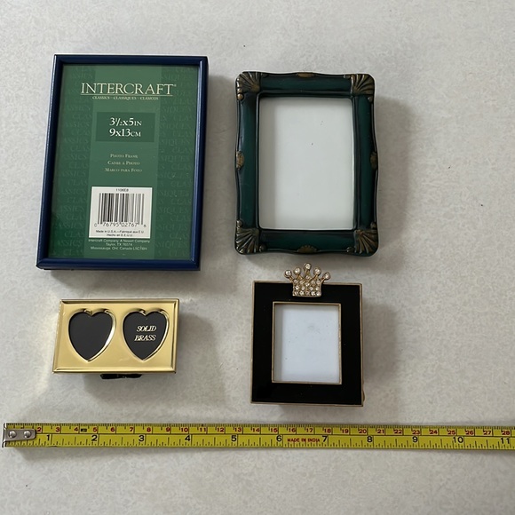 4 Small Frames - Picture 6 of 8